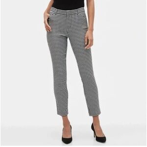 GAP Women’s Black and White Checkered Ankle Pants